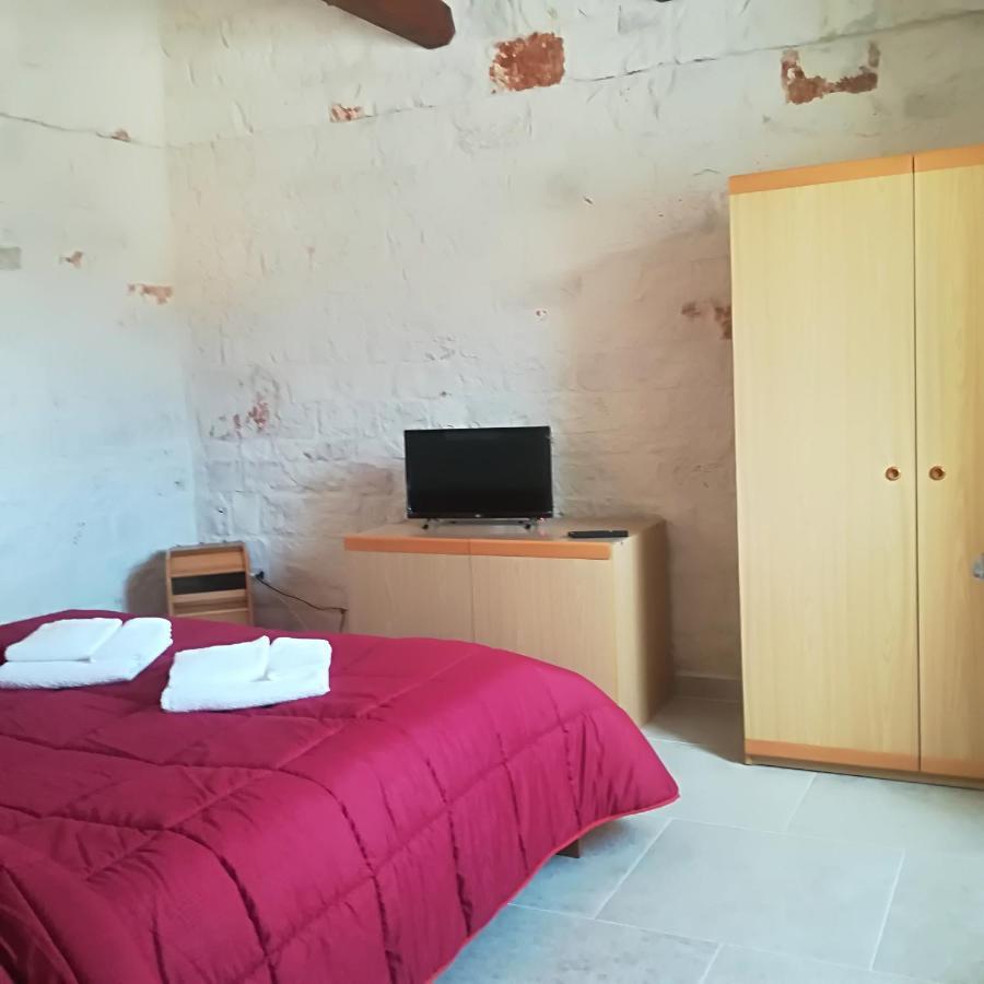 Hostal Trulli Manuela 2 Locorotondo Exterior foto