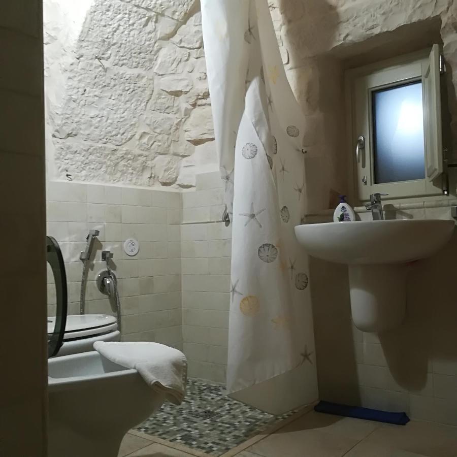 Hostal Trulli Manuela 2 Locorotondo Exterior foto
