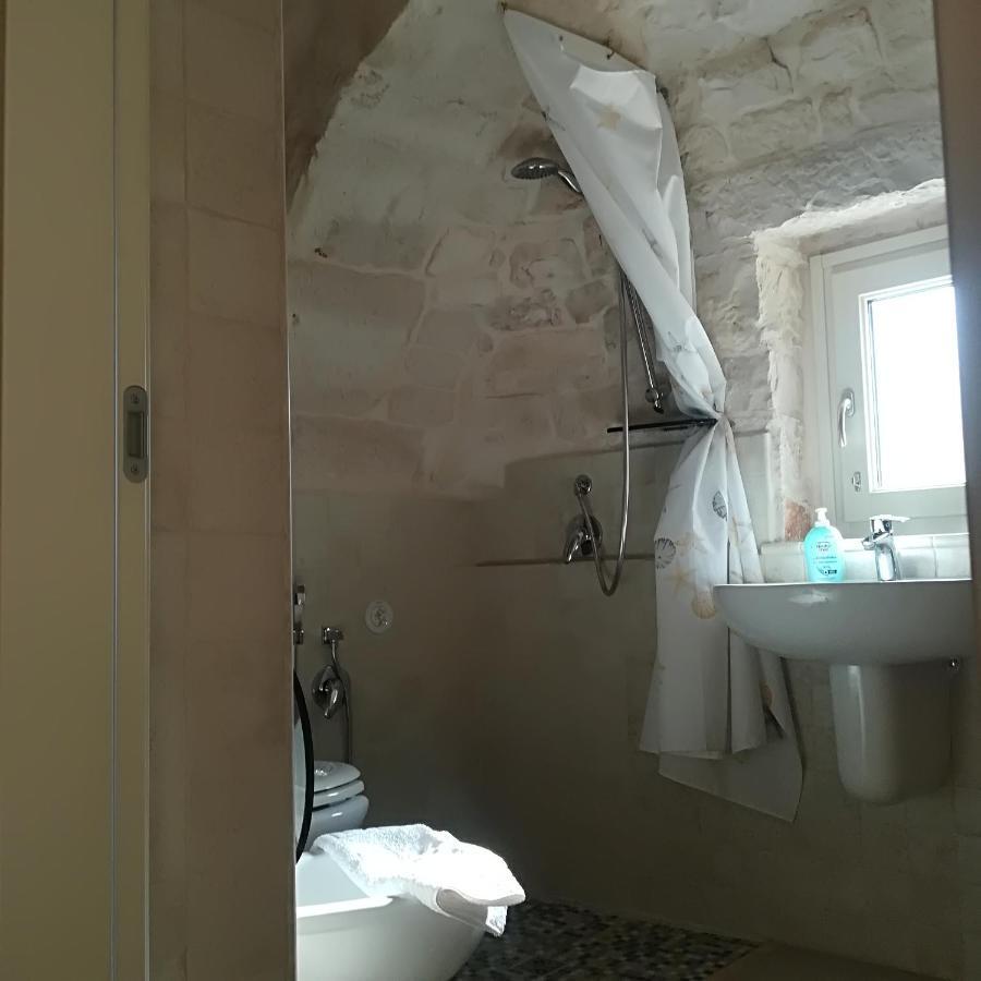 Hostal Trulli Manuela 2 Locorotondo Exterior foto