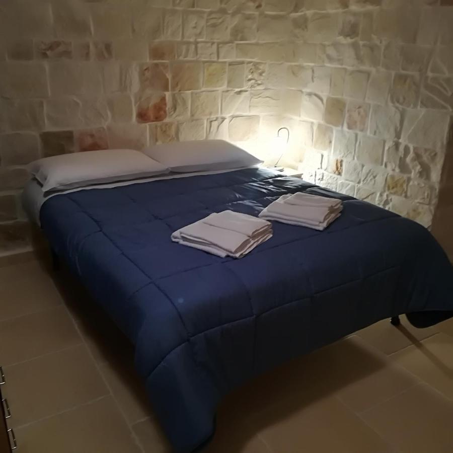 Hostal Trulli Manuela 2 Locorotondo Exterior foto