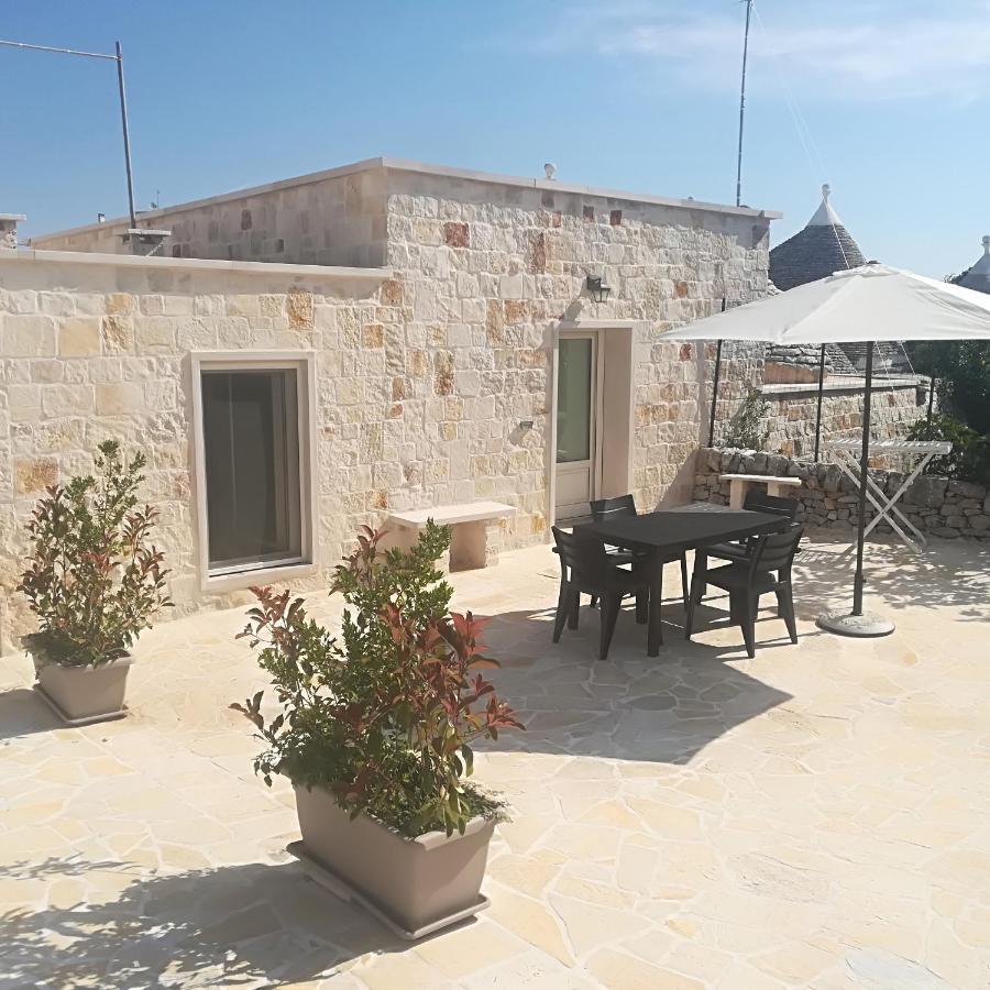 Hostal Trulli Manuela 2 Locorotondo Exterior foto