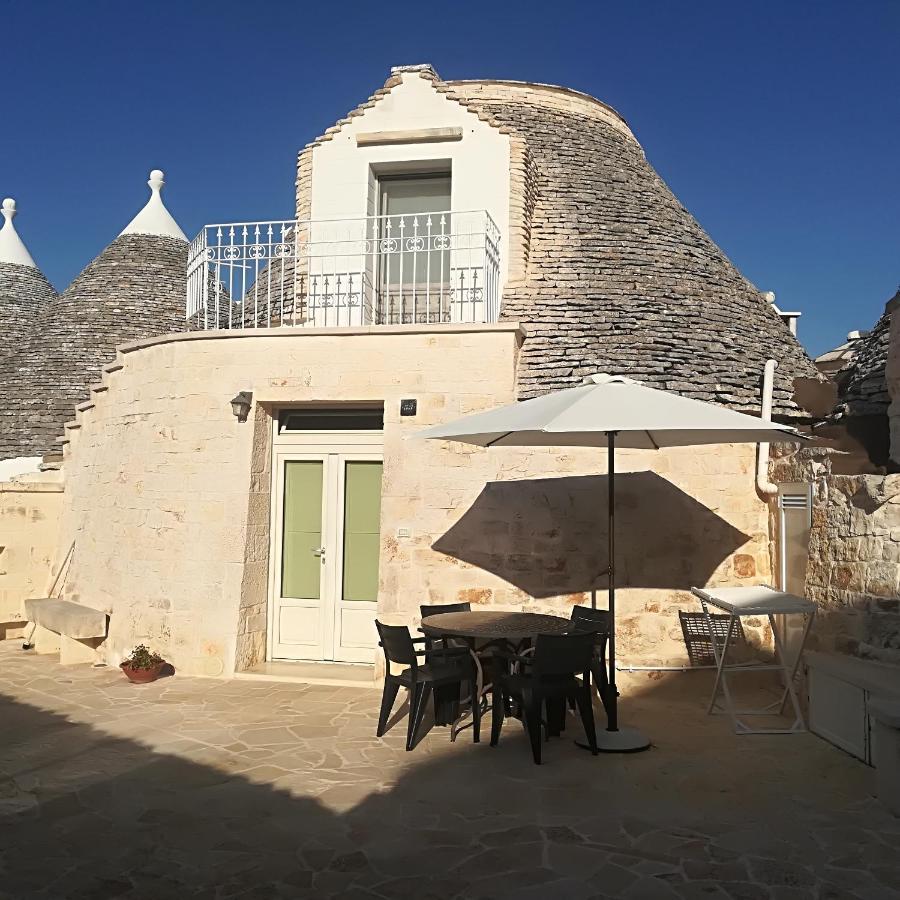 Hostal Trulli Manuela 2 Locorotondo Exterior foto