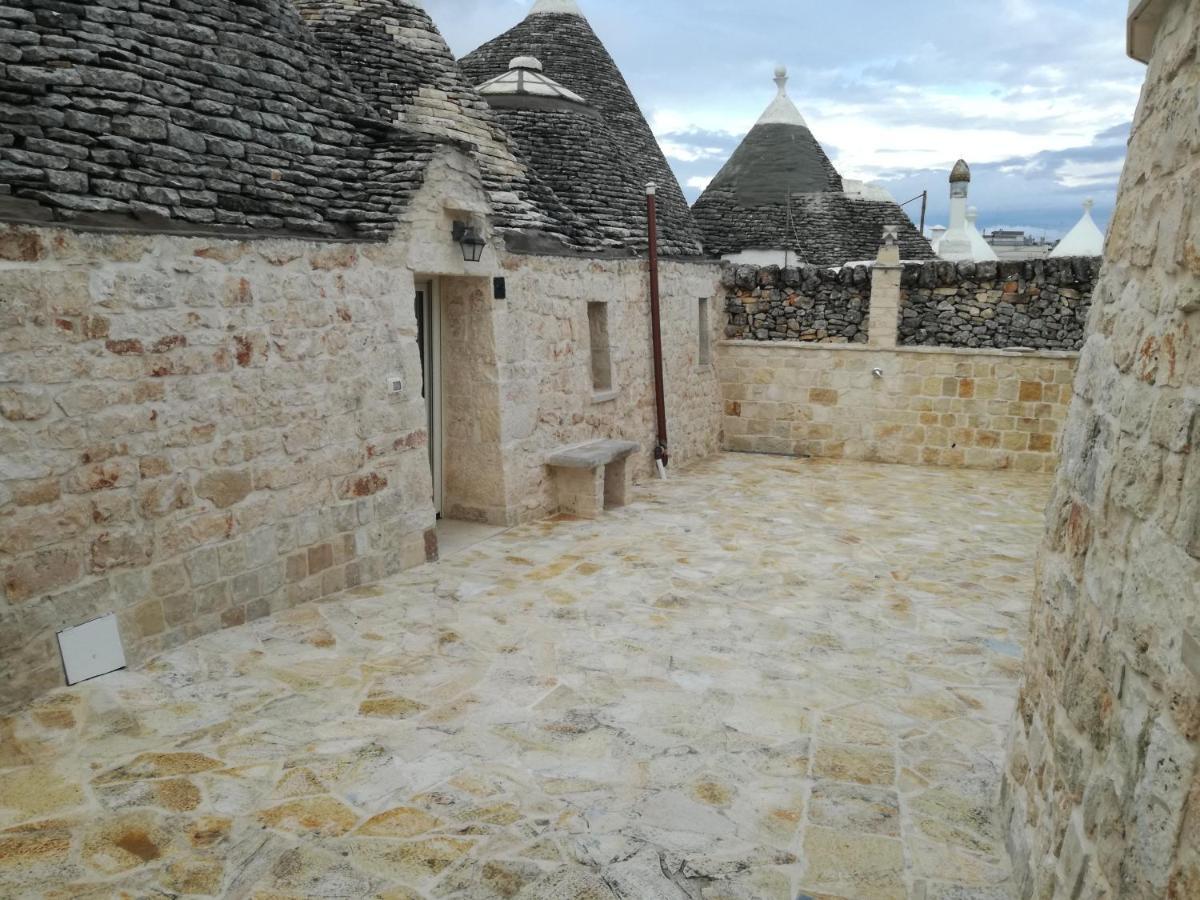 Hostal Trulli Manuela 2 Locorotondo Exterior foto