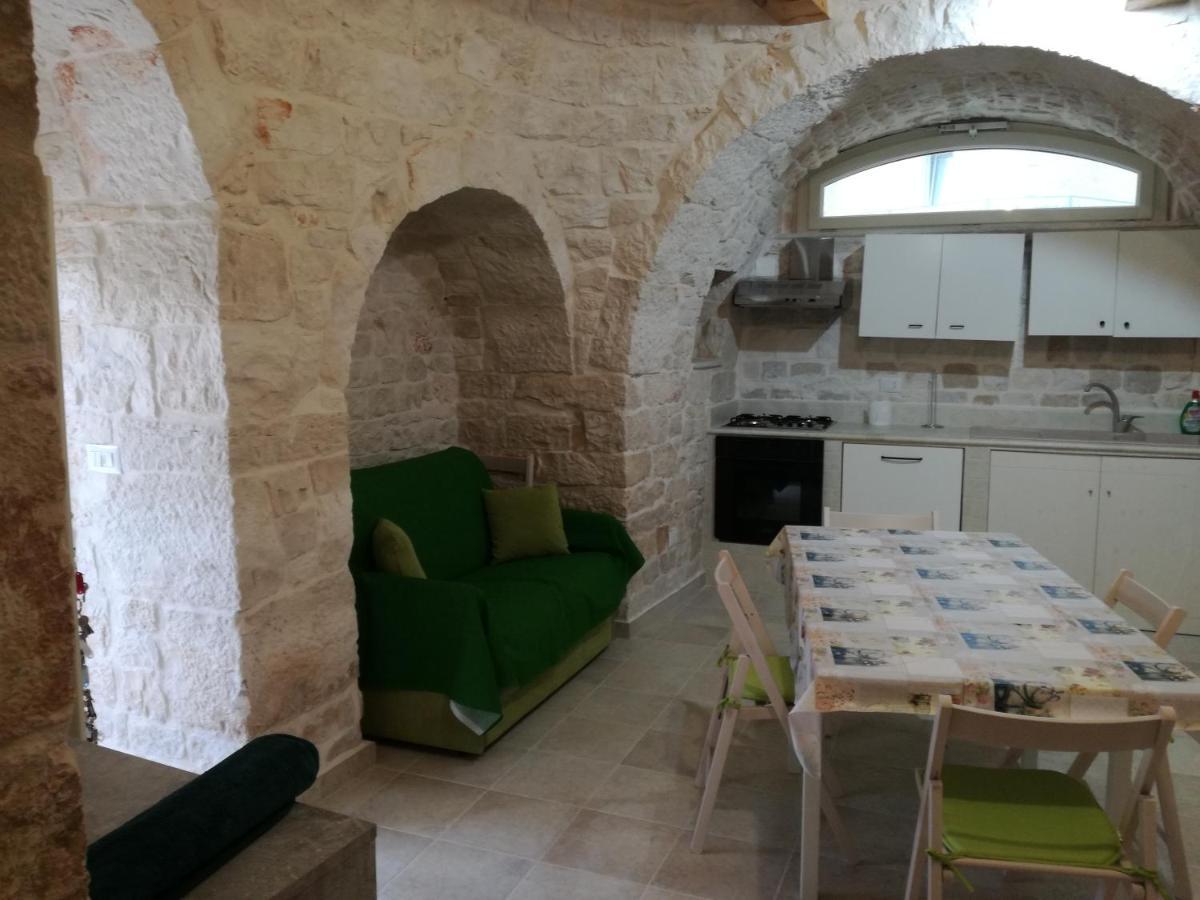 Hostal Trulli Manuela 2 Locorotondo Exterior foto